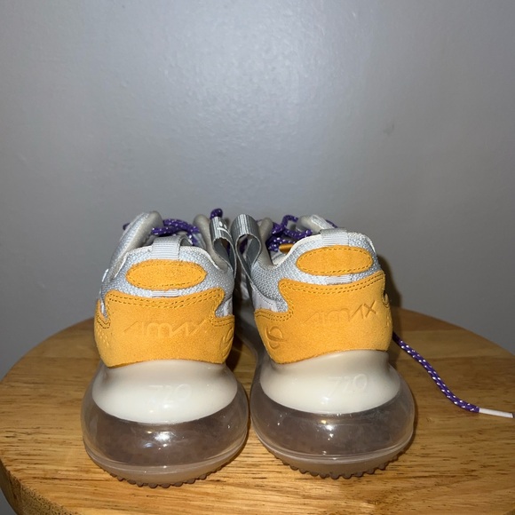 OBJ AIRMAX 720 LSU - Picture 3 of 4